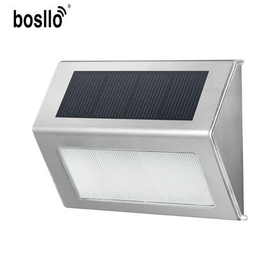 Bom preço. IP45 Iluminação solar à parede à prova d'água Sem necessidade de fiação Instalação fácil on-line
